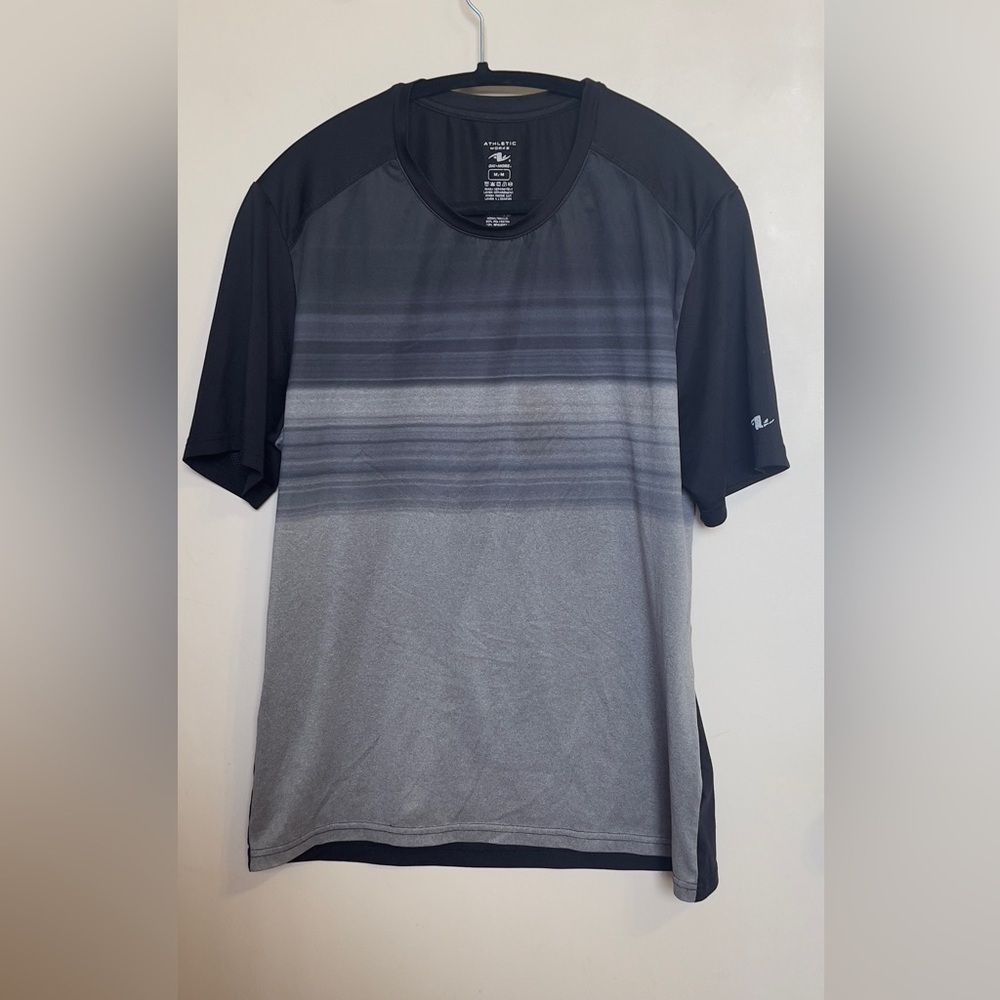 Athletic Works Black and Gray Short Sleeve Tee